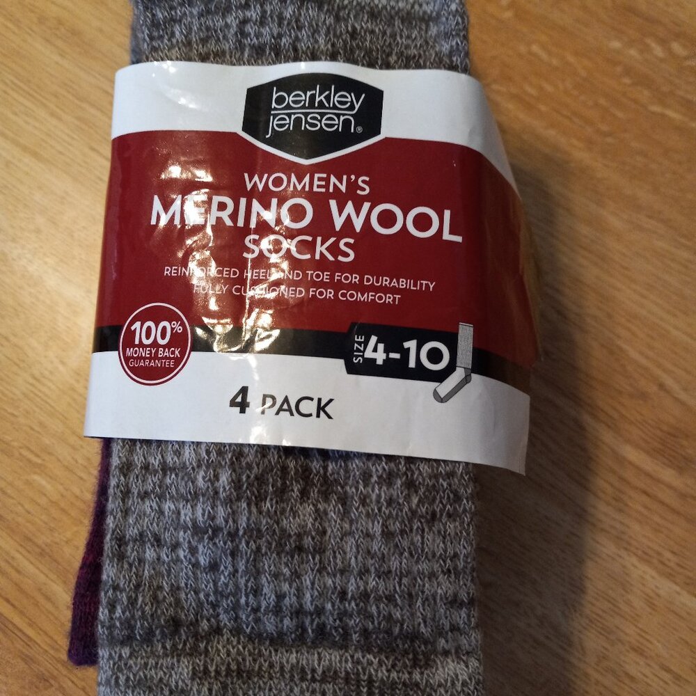 NEW Berkley Jensen Women Ladies Merino Wool Socks 3 Pairs Size 4 - 10